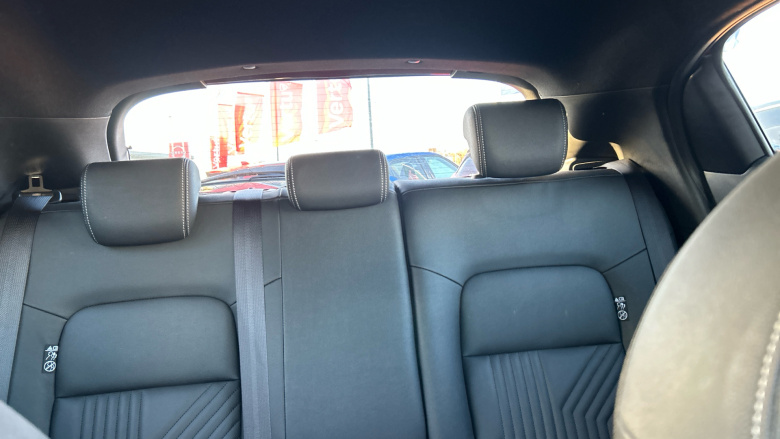 Nissan Juke 1.0 DiG-T Tekna 5dr Petrol Hatchback